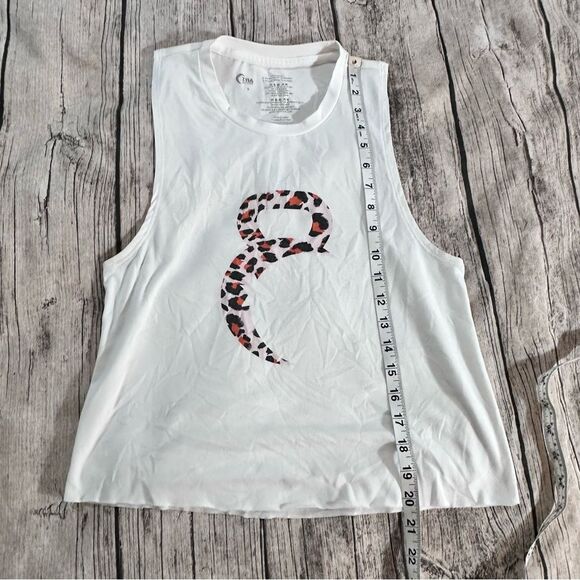 ZYIA White Muscle Tee with Leopard Kettlebell Graphic Size Small - Picture 5 of 5